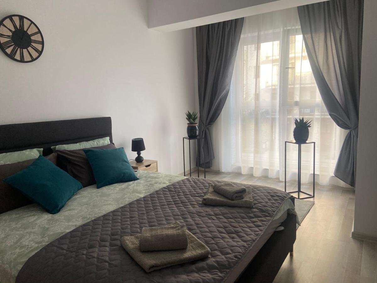 Divany Apartaments - Coresi Mall Brasov Luaran gambar