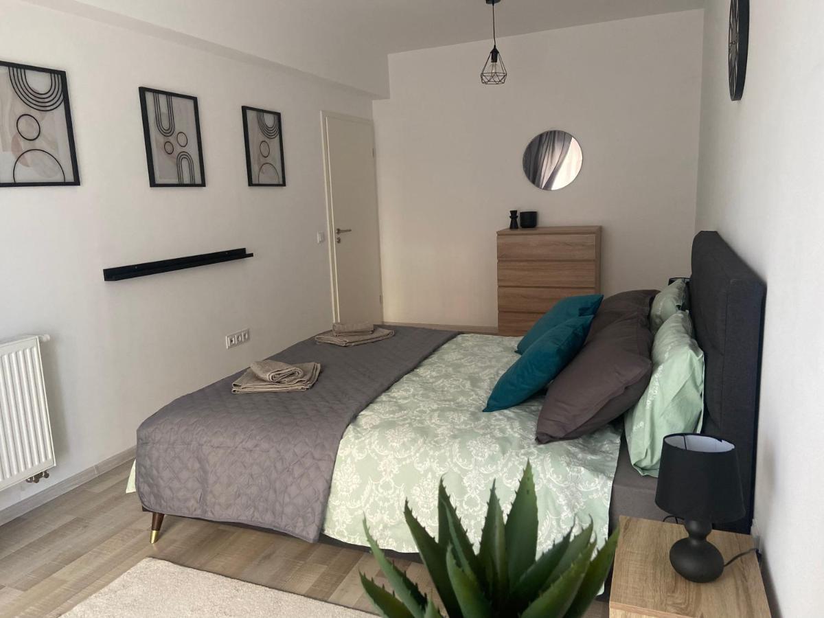 Divany Apartaments - Coresi Mall Brasov Luaran gambar